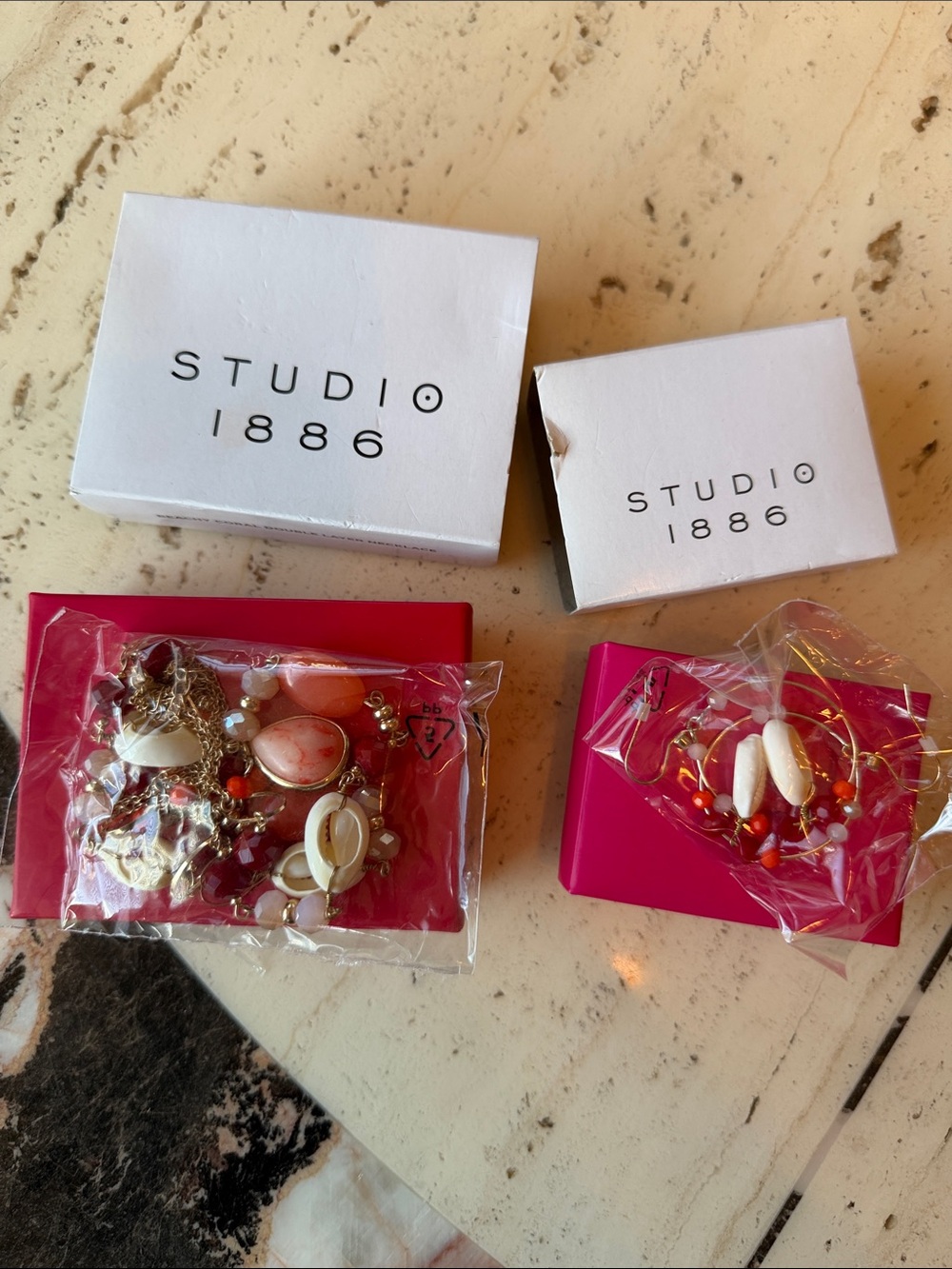 NIB Studio 1886 Pink and Coral Shell Beaded Necklace & Earrings Set